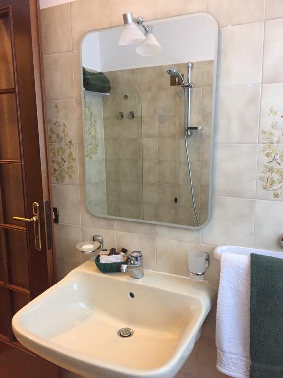 Mary Rose Apartments Oliveto Lario Экстерьер фото